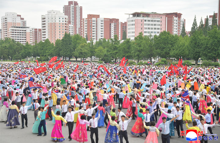 7-청년절 성대히 경축